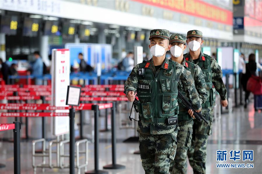 （圖文互動）（7）武警官兵&ldquo;雙節(jié)&rdquo;堅守戰(zhàn)位保平安