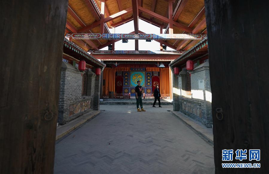 （全面建成小康社會&ldquo;百城千縣萬村調(diào)研行&rdquo;&middot;圖文互動）（4）北戴河村：藝術(shù)院落&ldquo;點亮&rdquo;鄉(xiāng)村致富路