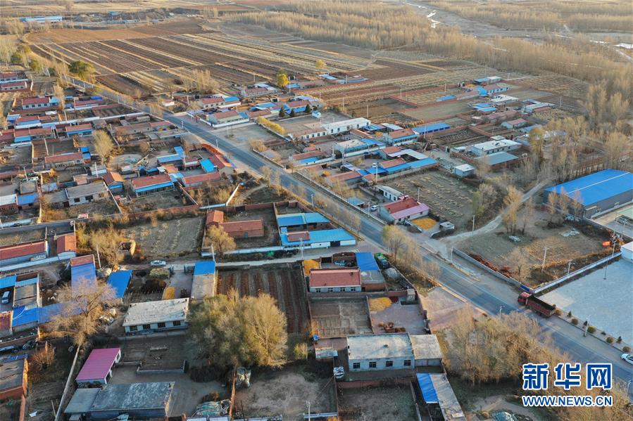 （全面建成小康社會&ldquo;百城千縣萬村&rdquo;調(diào)研行&middot;圖文互動）（2）互助互利，小甘薯帶來甜蜜日子&mdash;&mdash;內(nèi)蒙古奈曼旗互利村闖出產(chǎn)業(yè)致富之路