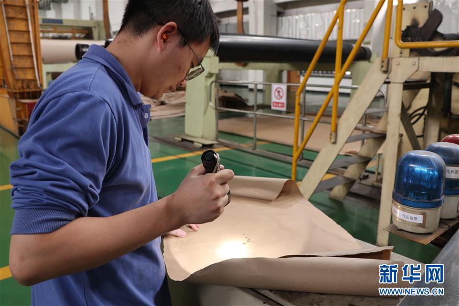 (全面建成小康社會“百城千縣萬村調(diào)研行”·圖文互動)(3)產(chǎn)業(yè)強起來 精神富起來——廣東潢涌“落后地”變“明星村”的小康之路