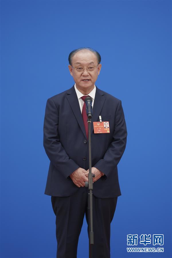 （兩會&middot;政協(xié)開幕）（2）接受采訪