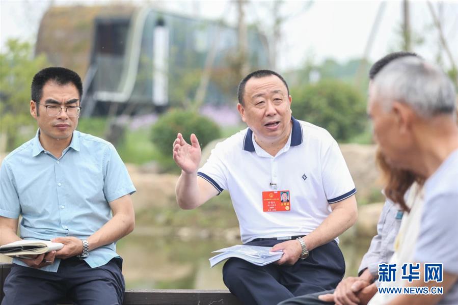 （新華全媒頭條&middot;兩會精神看落實&middot;圖文互動）（2）整體謀劃、系統(tǒng)升級、全面提升&mdash;&mdash;落實全國兩會精神織牢織密公共衛(wèi)生防護(hù)網(wǎng)