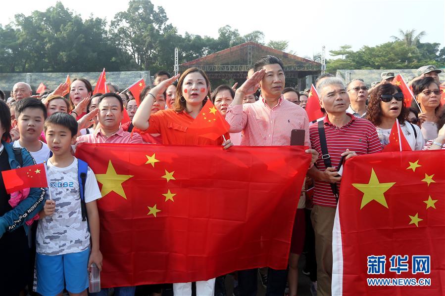 （圖文互動(dòng)）（1）&ldquo;我和我的祖國(guó)，一刻也不能分割&rdquo;&mdash;&mdash;解放軍駐香港部隊(duì)與市民共同慶祝國(guó)慶70周年見(jiàn)聞