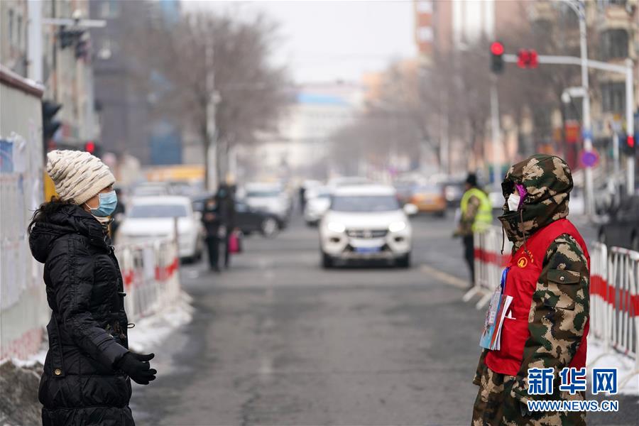 （習近平致敬的戰(zhàn)&ldquo;疫&rdquo;英雄&middot;志愿者篇&middot;圖文互動）（12）他們，微光成炬照征程