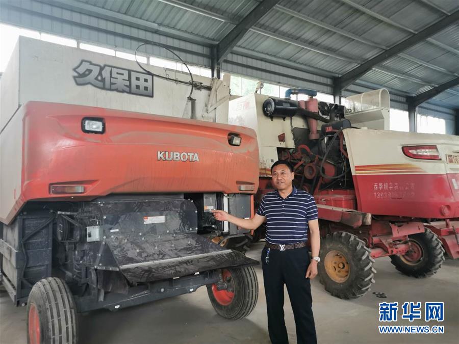 （在習近平新時代中國特色社會主義思想指引下&mdash;&mdash;新時代新作為新篇章&middot;習近平總書記關(guān)切事&middot;圖文互動）（2）新農(nóng)事、新希望&mdash;&mdash;夏收前田間新動態(tài)掃描