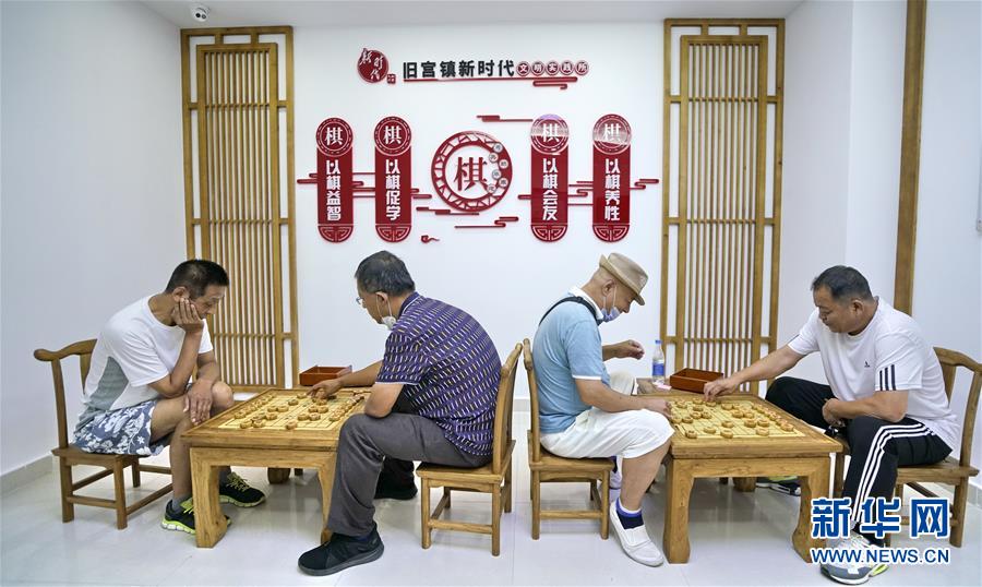 （總書記推動的改革身邊事&middot;文化改革篇）（2）特寫：&ldquo;生活便利了，環(huán)境變美了，人也舒心了&rdquo; &mdash;&mdash;感受基層文明實踐站里的惠民服務(wù)