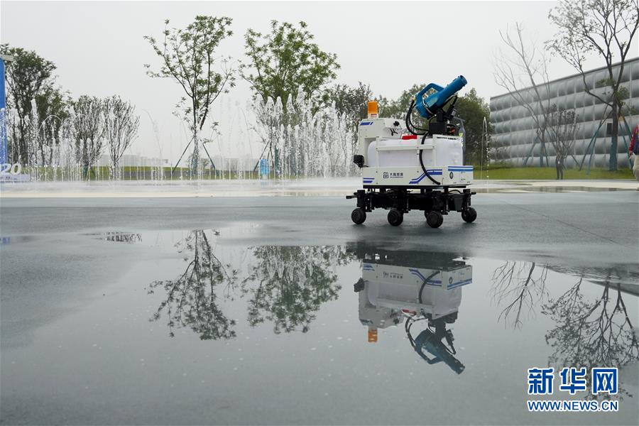 (在習(xí)近平新時代中國特色社會主義思想指引下——新時代新作為新篇章·習(xí)近平總書記關(guān)切事·圖文互動)(7)為經(jīng)濟(jì)育動能 讓生活更多彩——從2020智博會看智能產(chǎn)業(yè)發(fā)展新動向