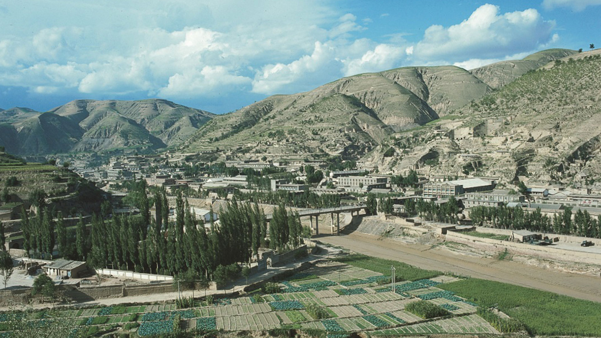 &ldquo;長征&rdquo;&ldquo;萬里長征&rdquo;&ldquo;二萬五千里長征&rdquo;最早出現(xiàn)在什么時候？