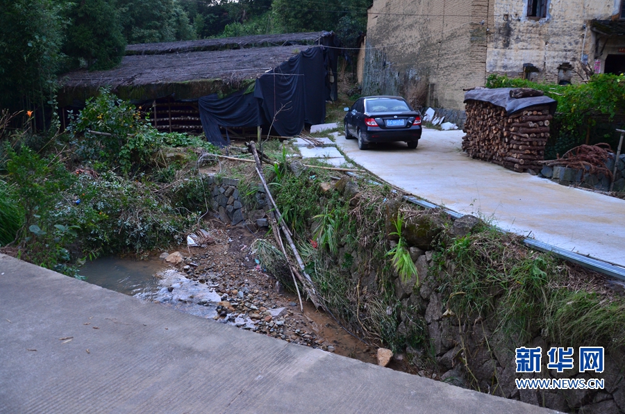 周炳耀有輛二手車(chē)，被全村人當(dāng)作&ldquo;公交車(chē)&rdquo;