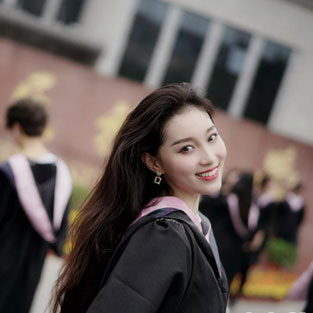 【青春的故事】青春舞動(dòng)民族之美&mdash;&mdash;專(zhuān)訪中央民族大學(xué)舞蹈學(xué)院學(xué)生李美靜