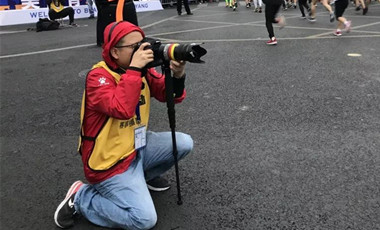 影像馬拉松③|拍馬拉松的人：一邊是理想，一邊是現實