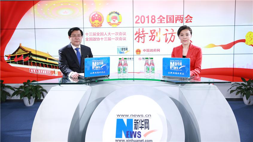 曾文明：推動各方力量向脫貧攻堅聚合，堅決打贏脫貧攻堅硬仗