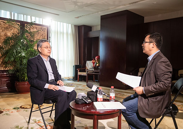 充分調(diào)動信貸、債券、股權、理財、信托、保險等各類金融資源