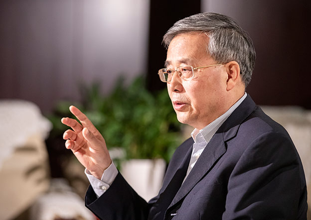 爭取三年以后，銀行業(yè)對民營企業(yè)的貸款占新增公司類貸款的比例不低于50%