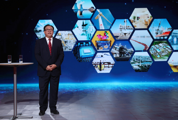 通過(guò)轉(zhuǎn)型，使我們的投資更多地滿足國(guó)家戰(zhàn)略的需要，真正做到&ldquo;為國(guó)而投&rdquo;