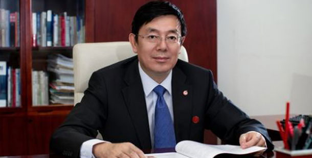 中航飛機(jī)董事長、分黨組書記方玉峰&mdash;&mdash;中航飛機(jī)要想同國際航空產(chǎn)業(yè)強(qiáng)者過招，必須與市場全面接軌，逐步褪去傳統(tǒng)國有企業(yè)的&ldquo;光環(huán)&rdquo;。這就要求我們?nèi)ν七M(jìn)企業(yè)改革，利用上市平臺，建立先進(jìn)的法人治理結(jié)構(gòu)，建立高效的、敏捷反應(yīng)的價(jià)值創(chuàng)造主體。