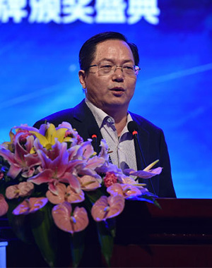 經(jīng)濟(jì)學(xué)家、中國人民銀行研究局研究員鄒平座