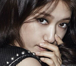 女星波浪卷發(fā)美著呢！