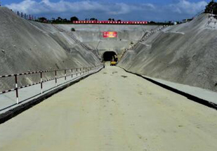 國(guó)土開發(fā)和保護(hù)面臨許多新情況、新矛盾和新挑戰(zhàn)