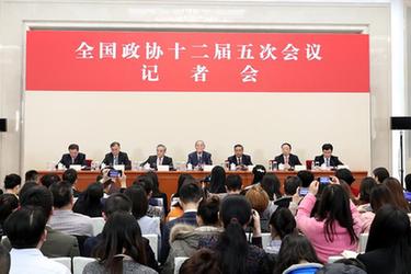 5位委員談促進經濟平穩(wěn)健康發(fā)展