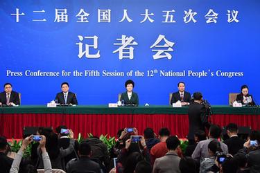 國(guó)家衛(wèi)生計(jì)生委主任李斌等就&ldquo;&lsquo;十三五&rsquo;開局之年衛(wèi)生計(jì)生改革發(fā)展&rdquo;答記者問