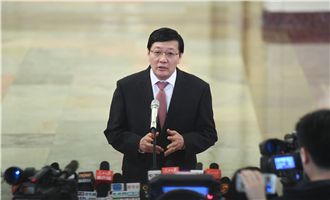 全國社?；鹄硎聲?huì)理事長樓繼偉接受采訪