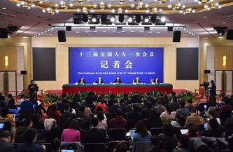 商務(wù)部部長鐘山等就&ldquo;推動(dòng)形成全面開放新格局 推動(dòng)商務(wù)事業(yè)高質(zhì)量發(fā)展&rdquo;答記者問