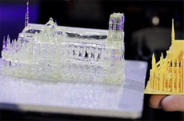 高效！精準！現(xiàn)場體驗超高速光固化3D打印機