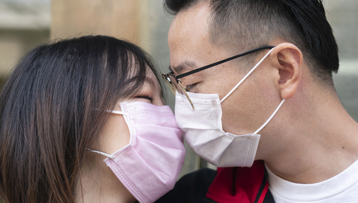 武漢新婚夫妻：經(jīng)此一疫，更懂家的分量