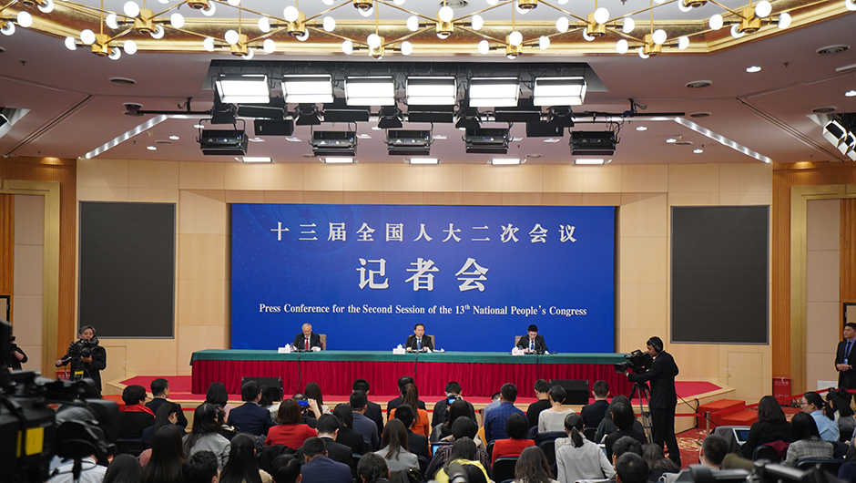 李干杰就&ldquo;打好污染防治攻堅(jiān)戰(zhàn)&rdquo;相關(guān)問(wèn)題答問(wèn)