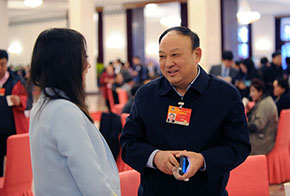 徐明陽(yáng)委員接受新華網(wǎng)記者采訪(fǎng)