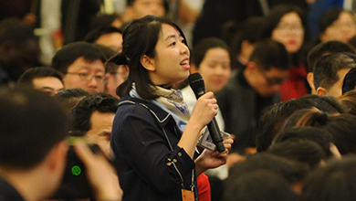 財(cái)新網(wǎng)、財(cái)新周刊記者提問