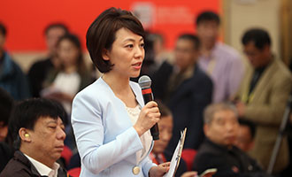 中央電視臺、中國國際電視臺記者提問