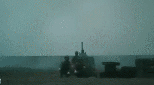 震撼！新型火炮參與實(shí)彈射擊演練