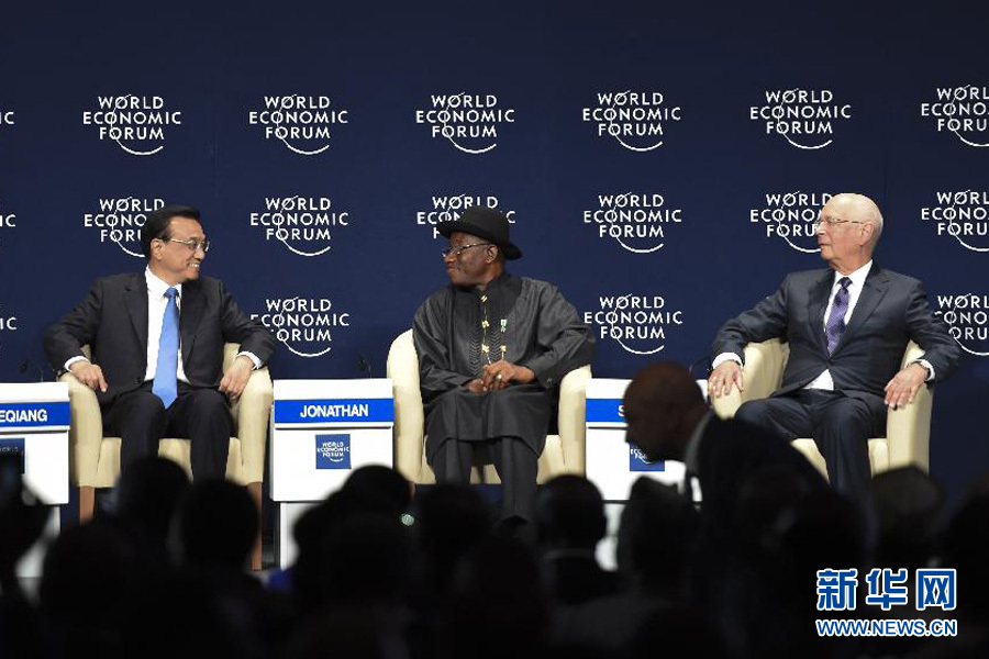 5月8日，中國國務院總理李克強在阿布賈出席第24屆世界經(jīng)濟論壇非洲峰會全會，發(fā)表題為《共同推動非洲發(fā)展邁上新臺階》的特別致辭。新華社記者 李學仁 攝 