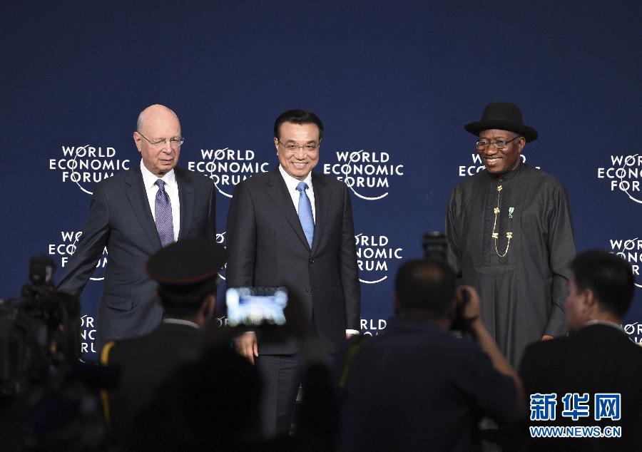 5月8日，中國國務院總理李克強在阿布賈出席第24屆世界經(jīng)濟論壇非洲峰會全會，發(fā)表題為《共同推動非洲發(fā)展邁上新臺階》的特別致辭。新華社記者 李學仁 攝 