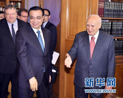 6月20日，國務(wù)院總理李克強在雅典總統(tǒng)府會見希臘總統(tǒng)帕普利亞斯。新華社記者 李濤 攝