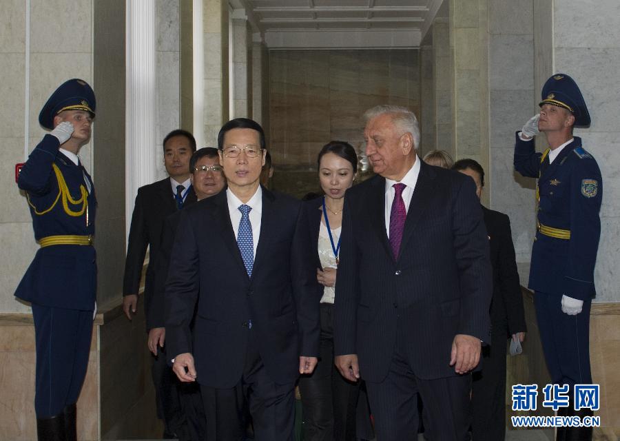 9月27日，應邀訪問白俄羅斯的國務院副總理張高麗在明斯克同白俄羅斯總理米亞斯尼科維奇舉行會談。 新華社記者王曄攝