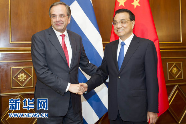 10月16日，中國國務(wù)院總理李克強(qiáng)在意大利米蘭會(huì)見希臘總理薩馬拉斯。 新華社記者 謝環(huán)馳 攝