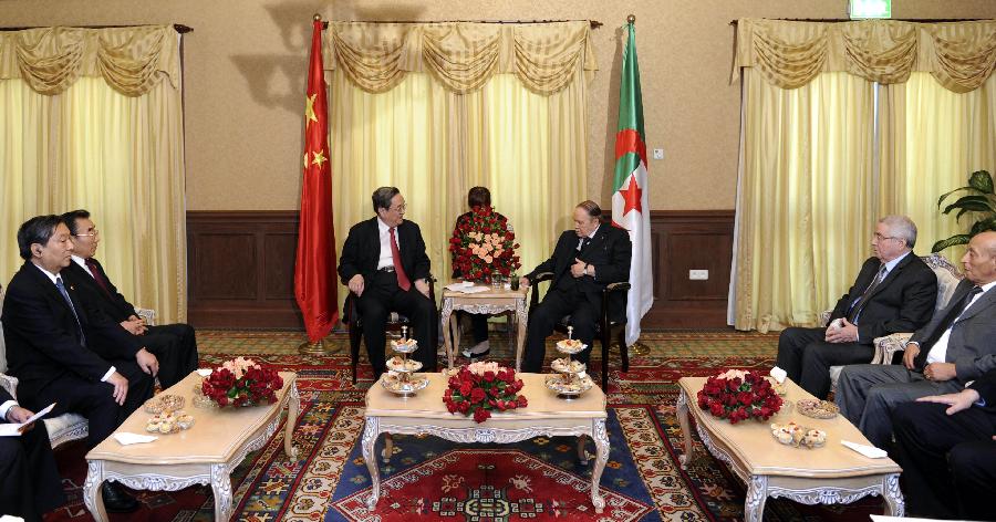 11月2日，正在阿爾及利亞進行正式友好訪問的全國政協(xié)主席俞正聲在阿爾及爾會見阿總統(tǒng)布特弗利卡。 新華社記者 張鐸 攝