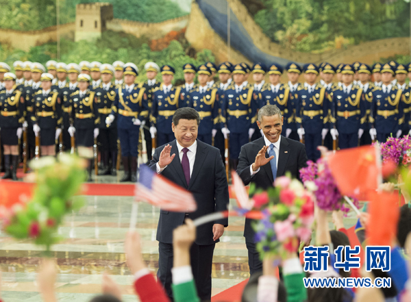 11月12日，國家主席習(xí)近平在北京人民大會(huì)堂舉行歡迎儀式，歡迎美國總統(tǒng)奧巴馬對(duì)中國進(jìn)行國事訪問。 新華社記者 黃敬文 攝