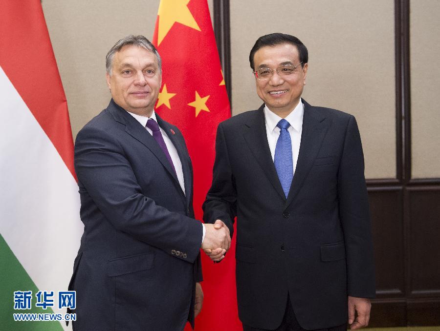 12月17日，中國國務院總理李克強在貝爾格萊德會見匈牙利總理歐爾班。 新華社記者黃敬文攝 