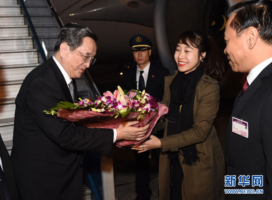 12月25日至27日，中共中央政治局常委、全國政協(xié)主席俞正聲對(duì)越南進(jìn)行正式訪問。這是12月25日，俞正聲抵達(dá)河內(nèi)，開始對(duì)越南進(jìn)行正式訪問。 新華社記者馬占成攝