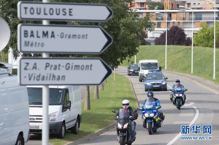 (國(guó)際)(1)飛機(jī)殘骸運(yùn)抵法國(guó)圖盧茲航空技術(shù)分析機(jī)構(gòu)