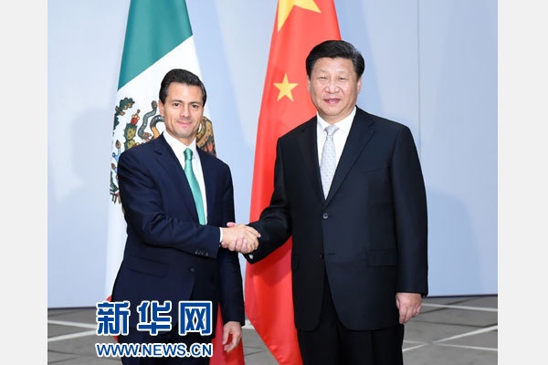 11月16日，國家主席習(xí)近平在土耳其安塔利亞會見墨西哥總統(tǒng)培尼亞。 新華社記者張鐸攝