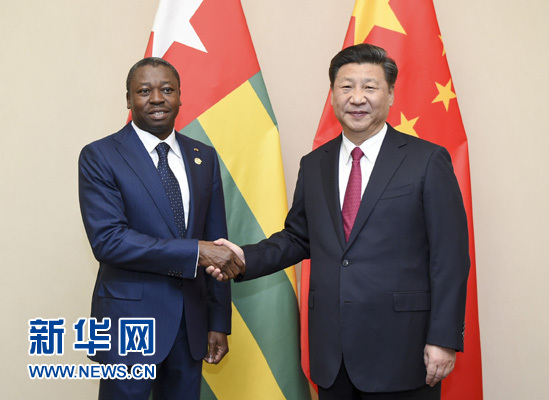 12月3日，國家主席習(xí)近平在約翰內(nèi)斯堡會見多哥總統(tǒng)福雷。新華社記者 謝環(huán)馳 攝 