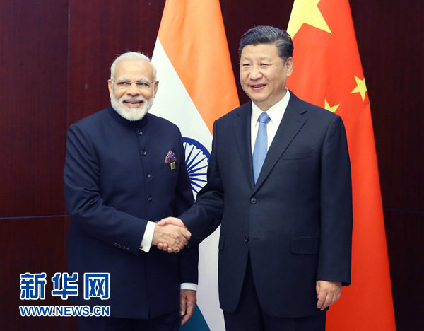 6月9日，國(guó)家主席習(xí)近平在阿斯塔納會(huì)見印度總理莫迪。 新華社記者姚大偉 攝