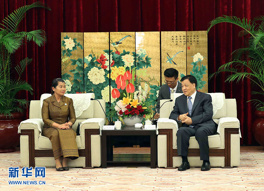 6月11日，中共中央政治局常委、中央書記處書記劉云山在福州會見來華出席金磚國家政黨、智庫和民間社會組織論壇的柬埔寨人民黨中央常委、副首相梅森安。新華社記者劉衛(wèi)兵攝