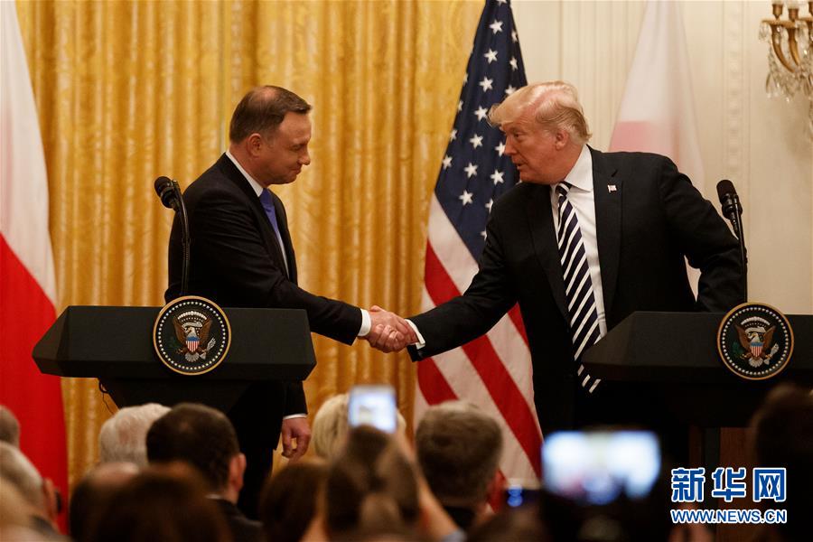 （國際）（1）特朗普稱會(huì)&ldquo;認(rèn)真考慮&rdquo;在波蘭設(shè)立美軍永久基地的提議