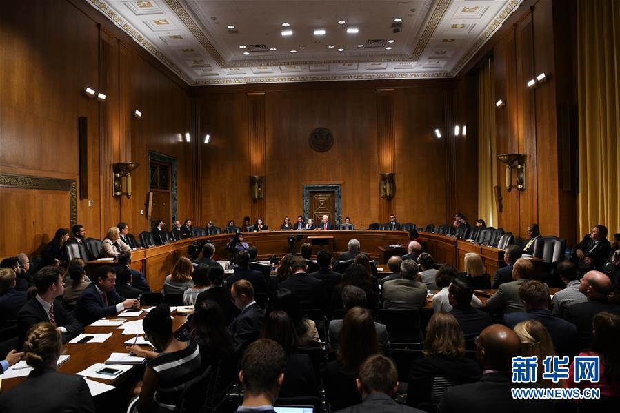 (XHDW·圖文互動(dòng))(1)特寫(xiě):關(guān)稅陰云下美汽車(chē)行業(yè)憂心忡忡